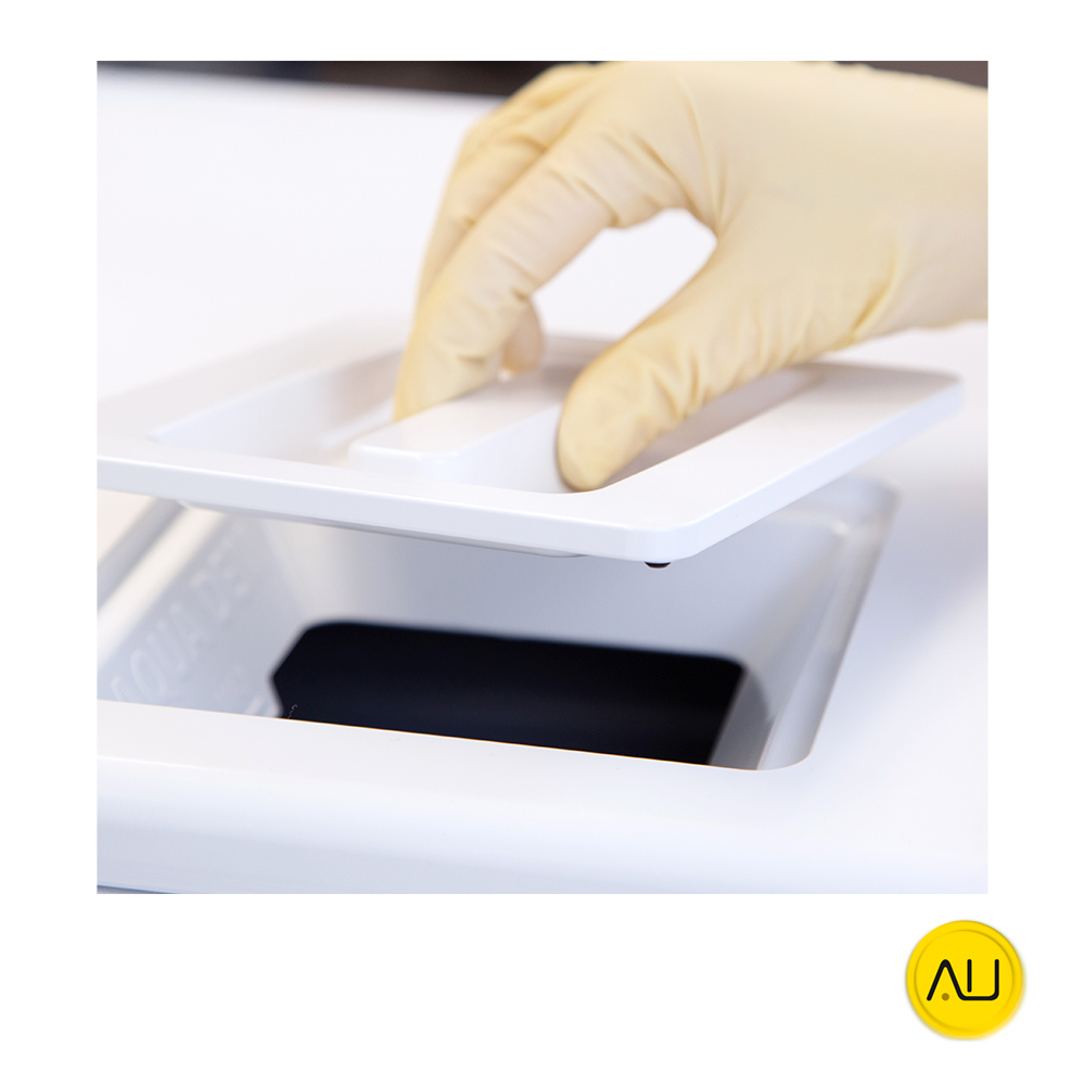 tienda-venta-servicio-tecnico-especializado-autoclave-melag-sterihero-vet-23-23s-abriendo-tapa Tapa abierta autoclave Melag SteriHero Vet 23 y 23S en venta para comprar en la tienda de autoclav.es